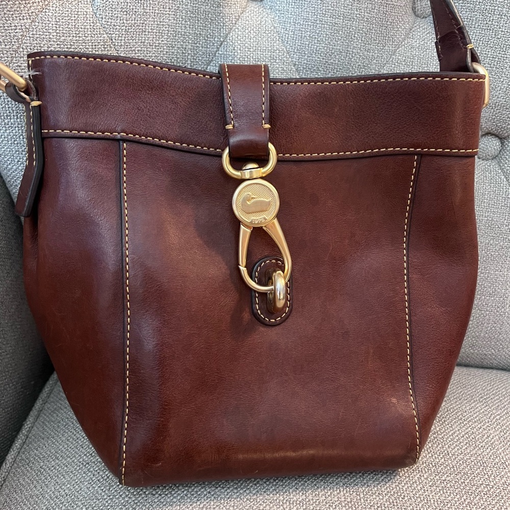 Dooney & Bourke Florentine crossbody bucket bag - Picture 7 of 7